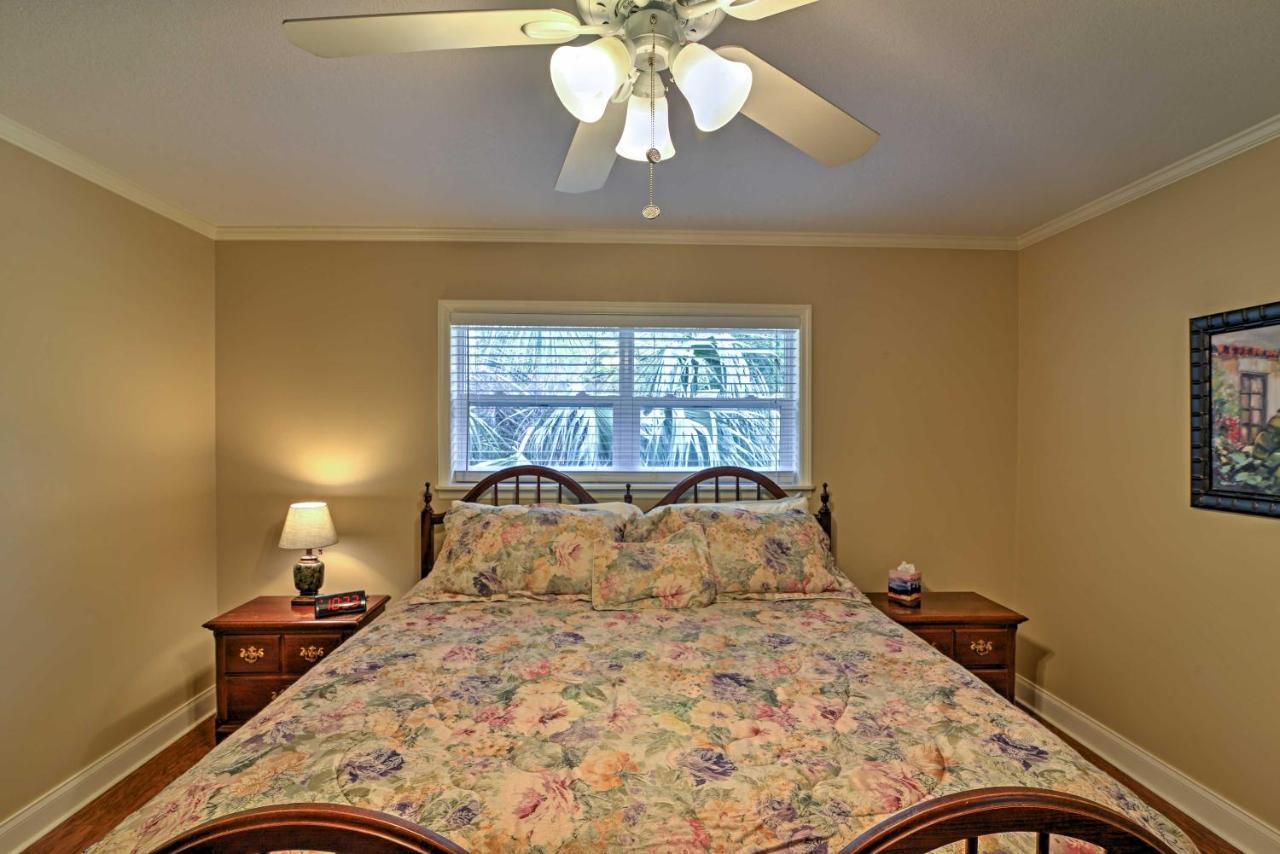 Crystal River Cottage On 1 Acre With Deck And Porch! Yankeetown Экстерьер фото